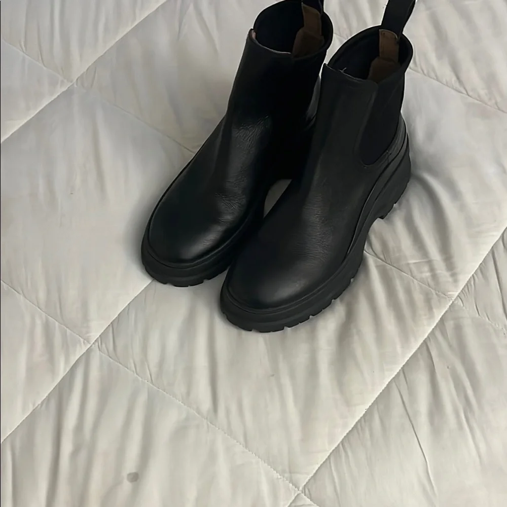 Madewell Black Ankle Boots - Picture 1 of 5